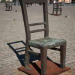 Krzesło na Placu Zgody Plac pomnik - Krzesło na Placu Zgody
